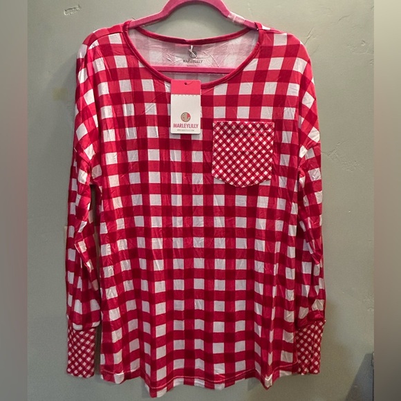marleylilly Tops - MarleyLilly Red + White Checkered Long Sleeve Shirt. Womens Size Medium. NWTS.